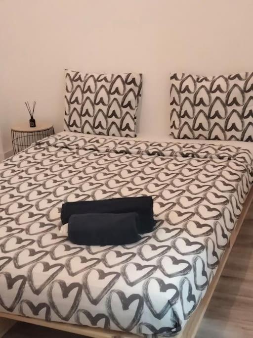Lisbon, 3 Bedroom Apartment In Amora , 15 Min From The Beach Exterior foto
